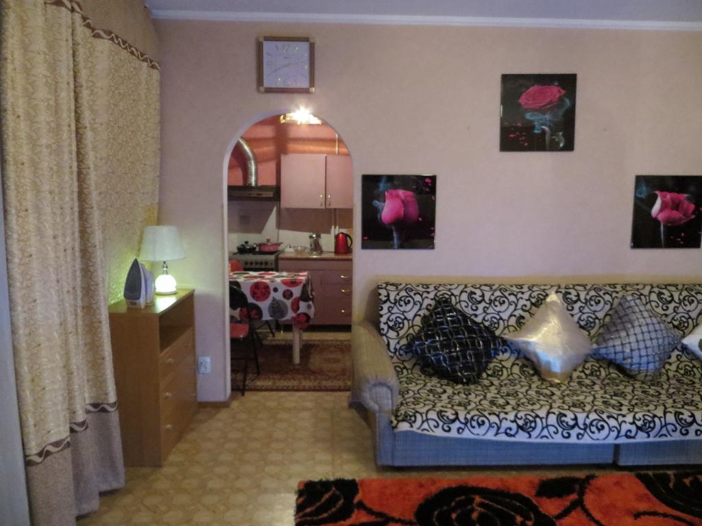 Paradise Apartment Bishkek Habitación foto