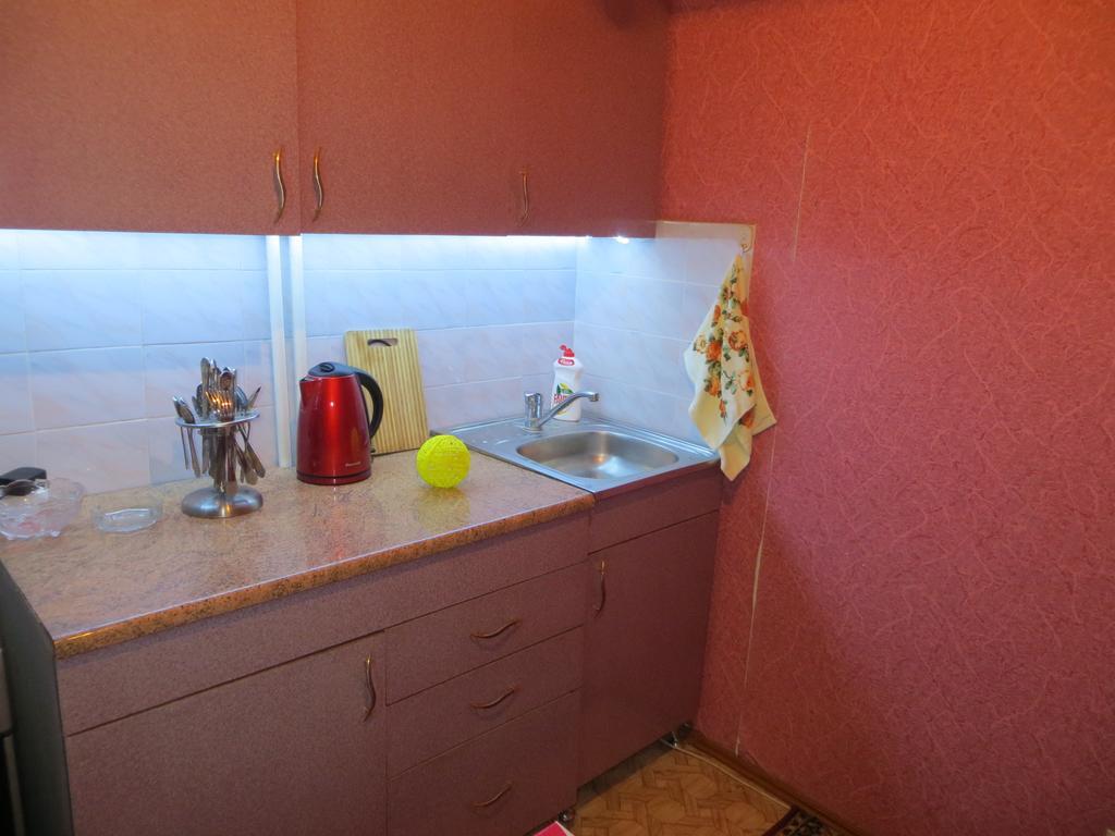 Paradise Apartment Bishkek Habitación foto
