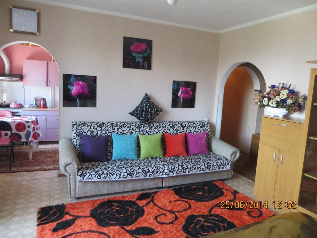 Paradise Apartment Bishkek Habitación foto