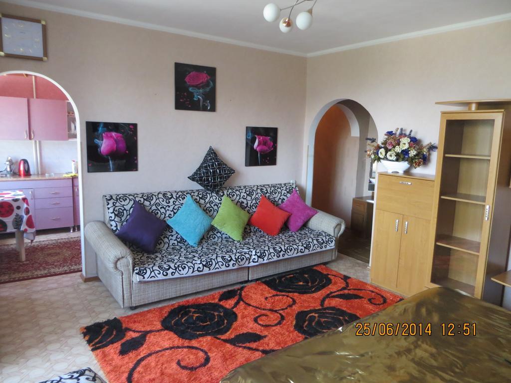 Paradise Apartment Bishkek Habitación foto